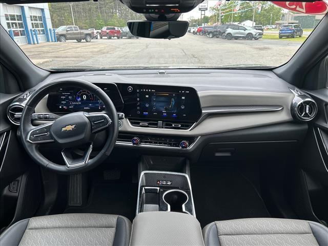 used 2025 Chevrolet Equinox car, priced at $29,271