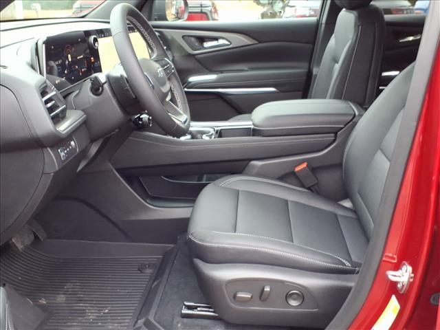 new 2026 Chevrolet Traverse car, priced at $50,600