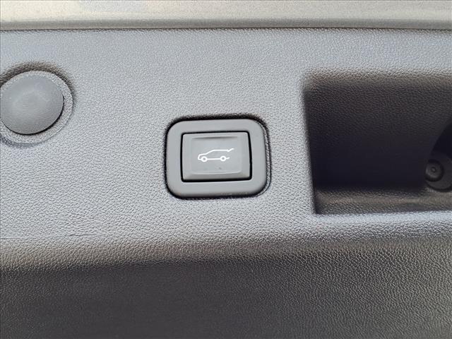 used 2024 Chevrolet Equinox car, priced at $29,995