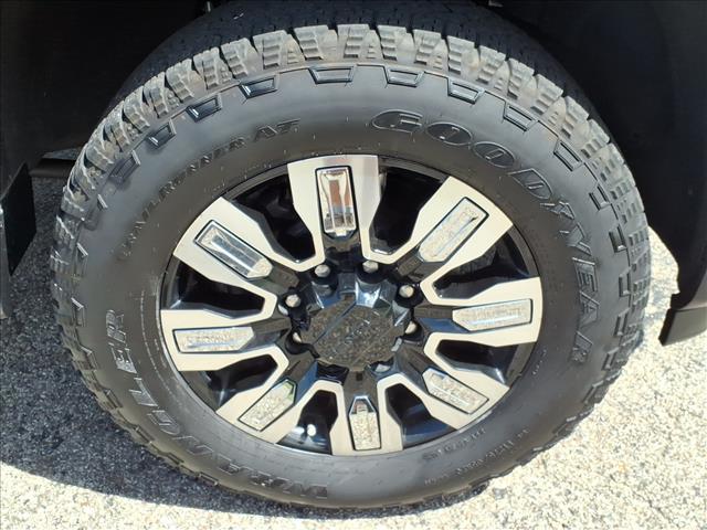 used 2025 GMC Sierra 2500 car, priced at $74,271