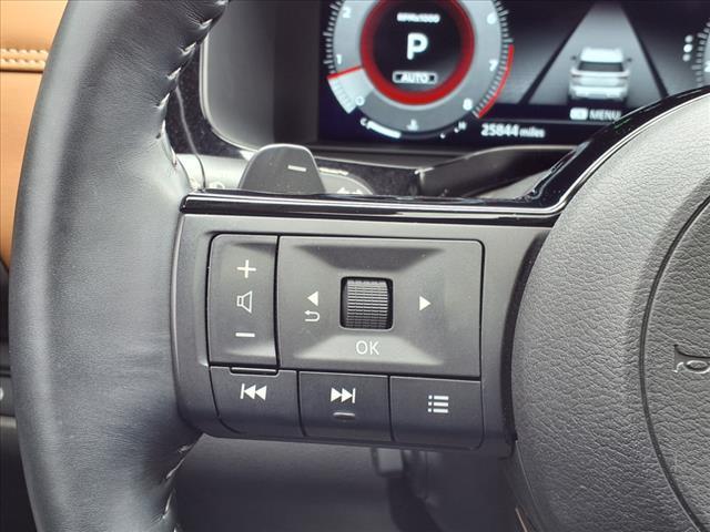 2024 Green Nissan Pathfinder