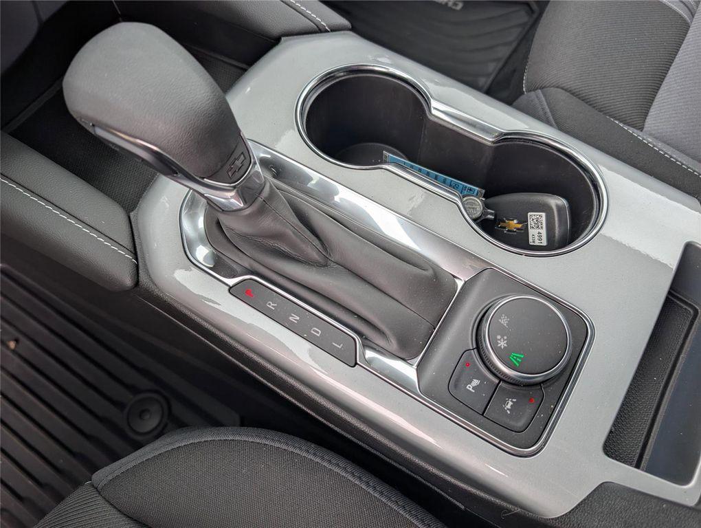 new 2025 Chevrolet Blazer car, priced at $36,974