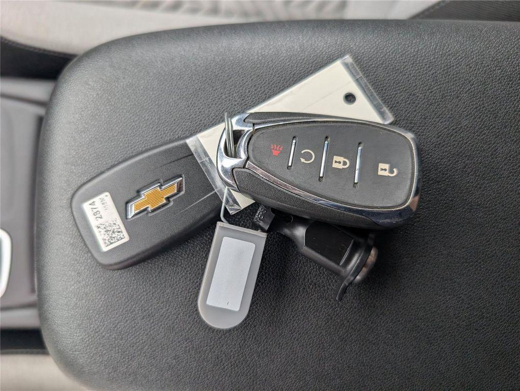 used 2024 Chevrolet Equinox car, priced at $19,999