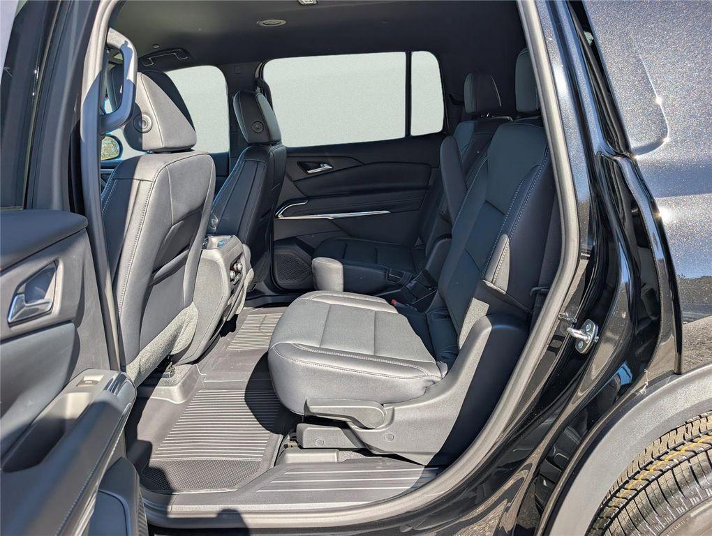 new 2026 Chevrolet Traverse car, priced at $42,771