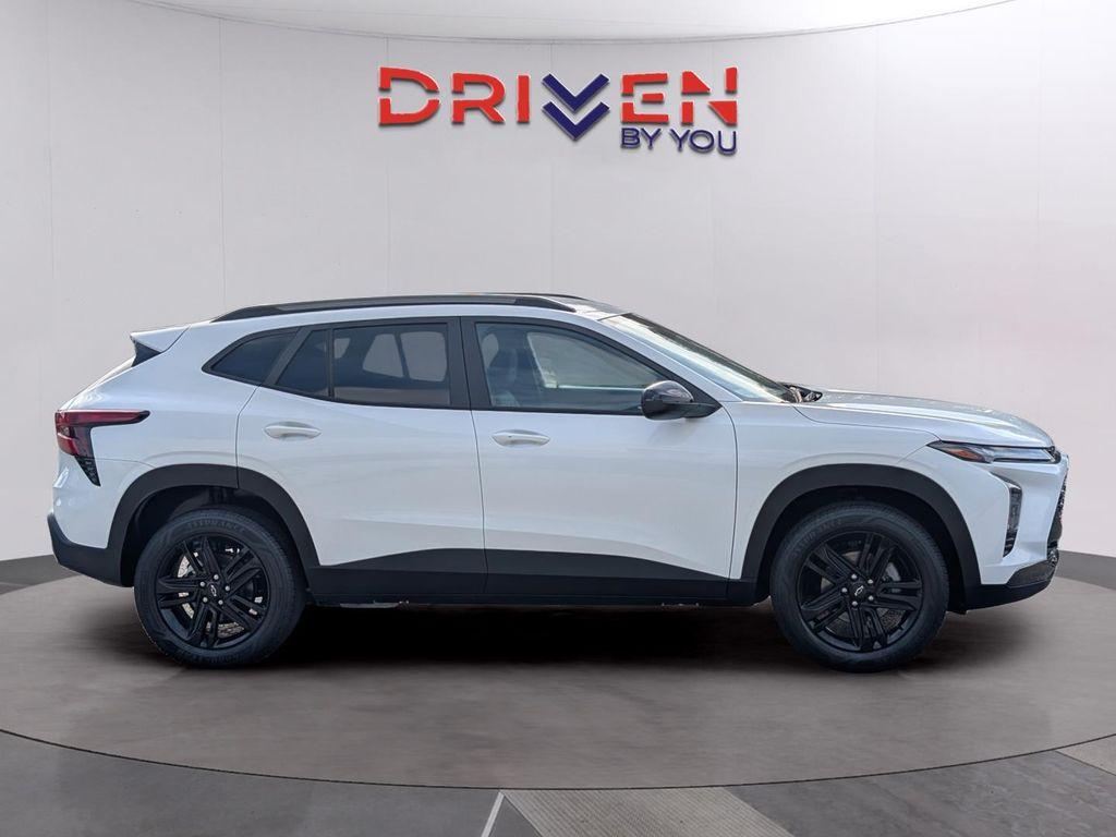 new 2026 Chevrolet Trax car, priced at $25,231