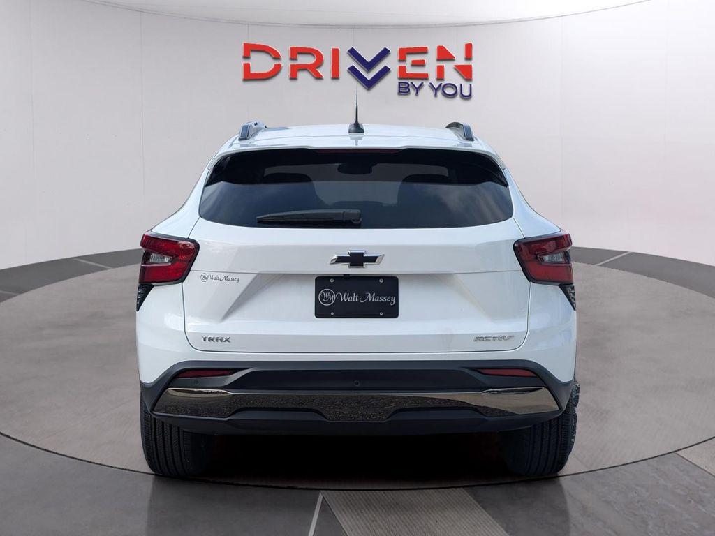 new 2026 Chevrolet Trax car, priced at $25,231