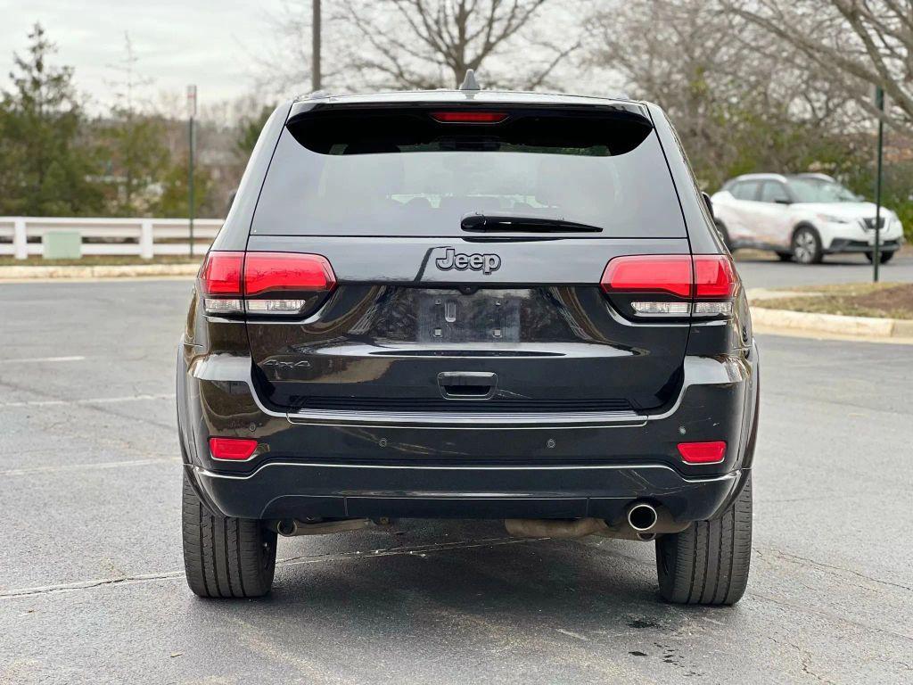 used 2018 Jeep Grand Cherokee car, priced at $11,890