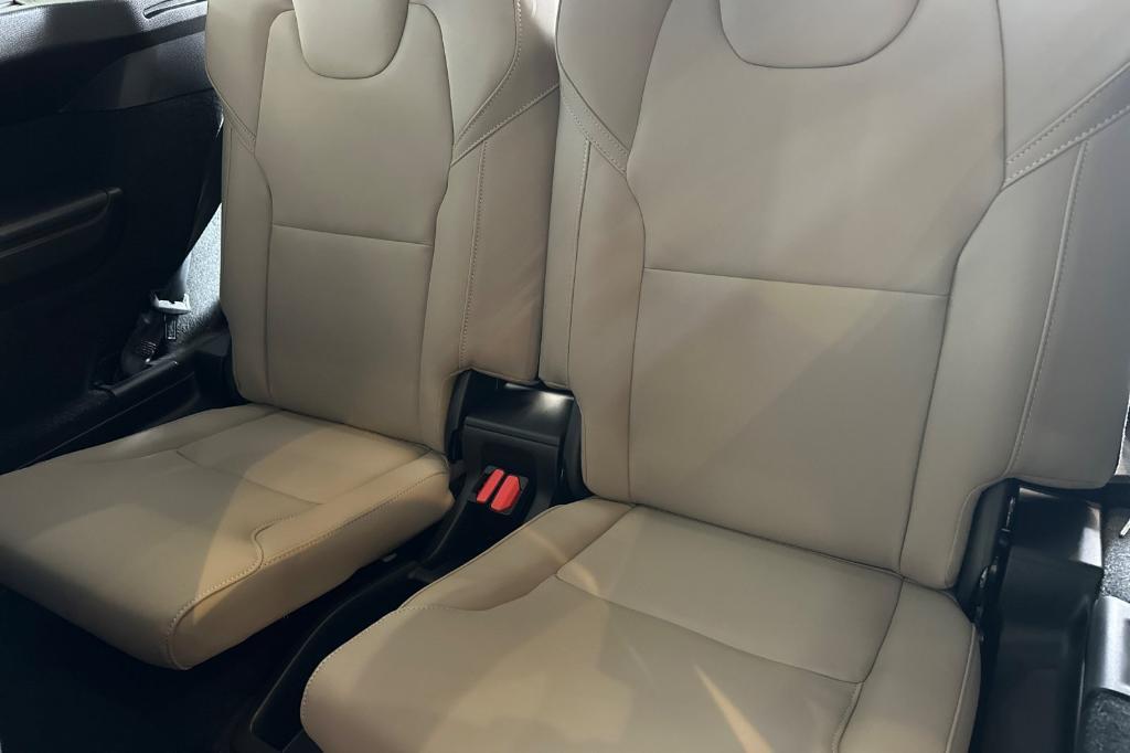 new 2026 Volvo XC90 Plug-In Hybrid car, priced at $78,855