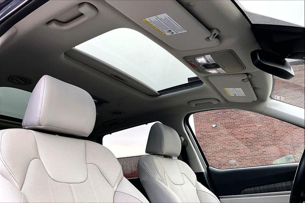 used 2023 Kia Telluride car, priced at $35,022