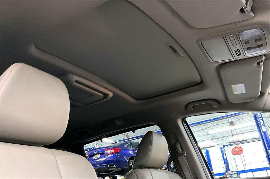 used 2016 Honda Odyssey car, priced at $14,000