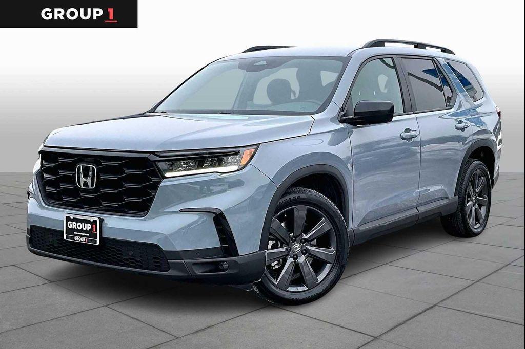 used 2025 Honda Pilot car, priced at $32,630