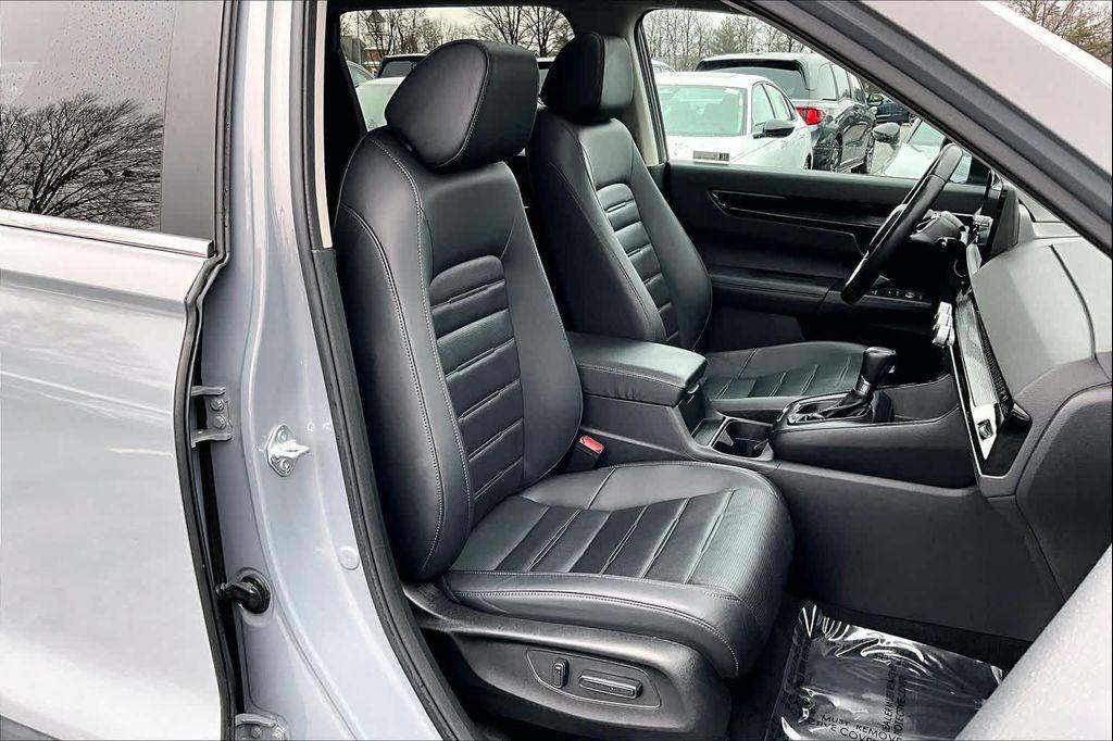 used 2023 Honda CR-V car, priced at $30,970