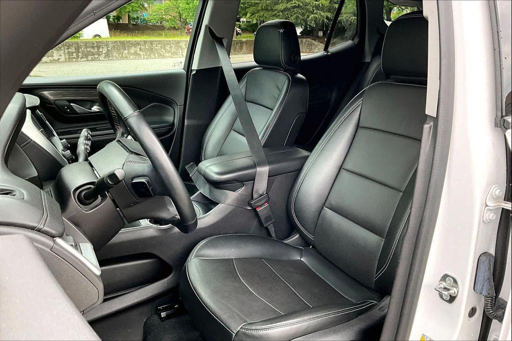used 2024 GMC Terrain car, priced at $24,832