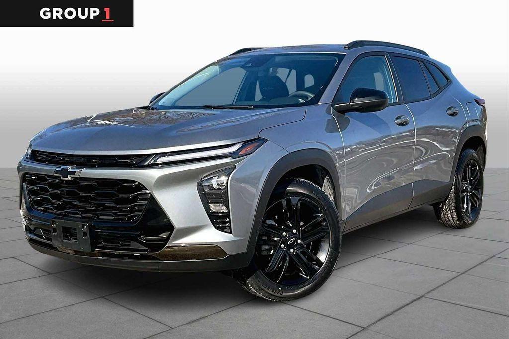 used 2025 Chevrolet Trax car, priced at $22,250