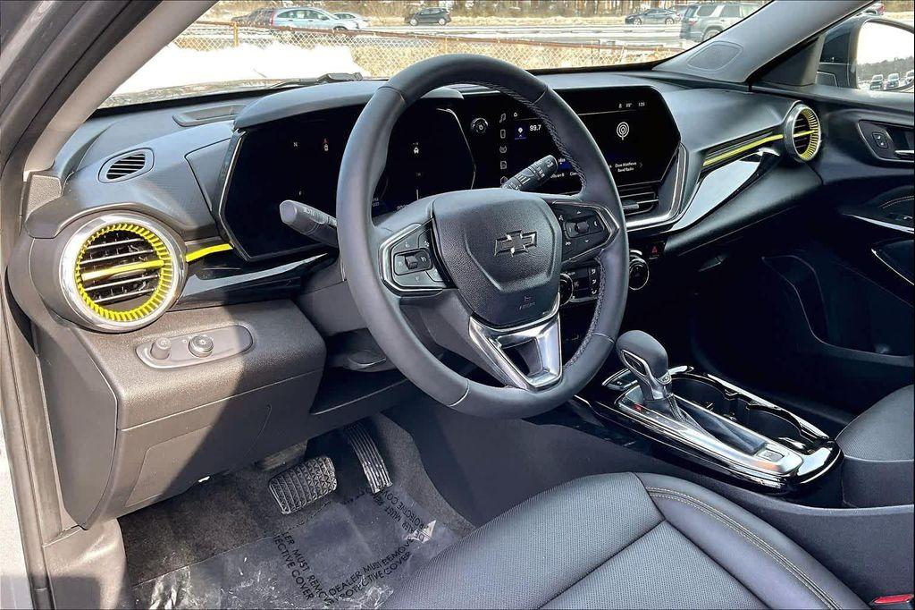 used 2025 Chevrolet Trax car, priced at $22,250