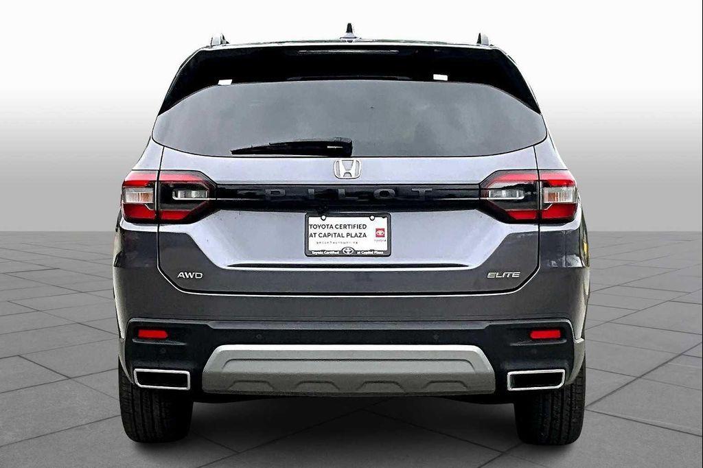 used 2025 Honda Pilot car, priced at $44,445