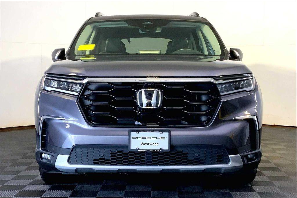 used 2025 Honda Pilot car, priced at $44,445