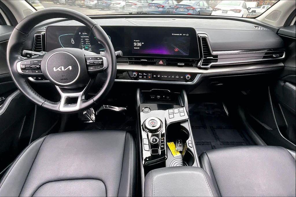 used 2025 Kia Sportage Hybrid car, priced at $30,500