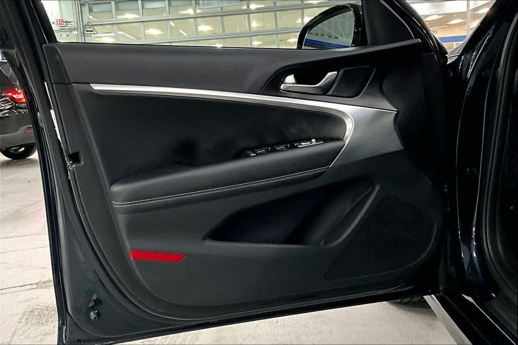 used 2025 Genesis G70 car, priced at $31,964