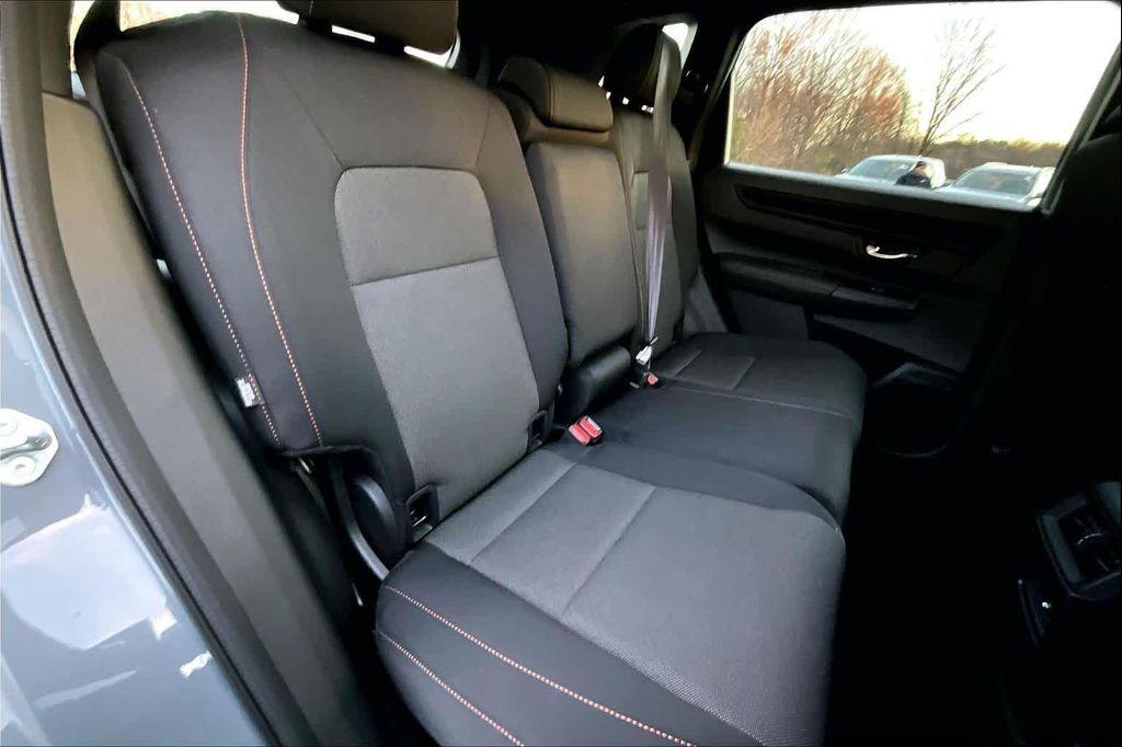 used 2025 Honda CR-V Hybrid car, priced at $35,000