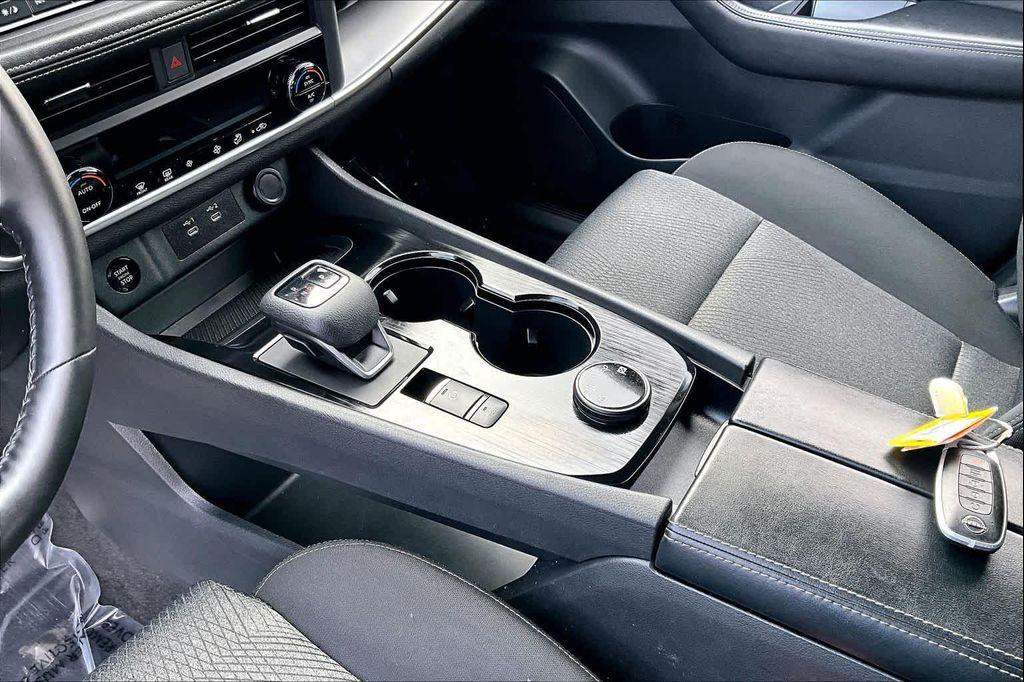 used 2025 Nissan Rogue car, priced at $25,002