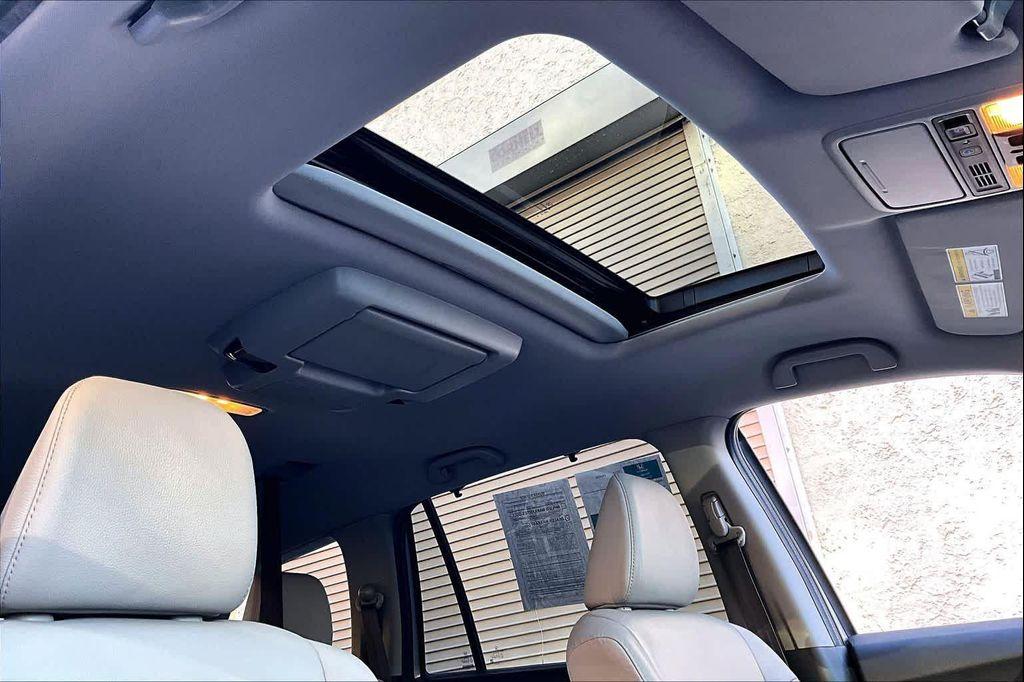 used 2021 Honda Pilot car, priced at $25,000