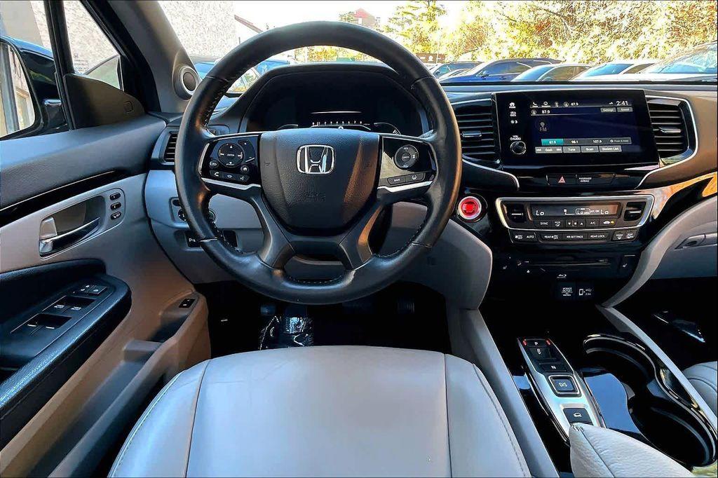used 2021 Honda Pilot car, priced at $25,000