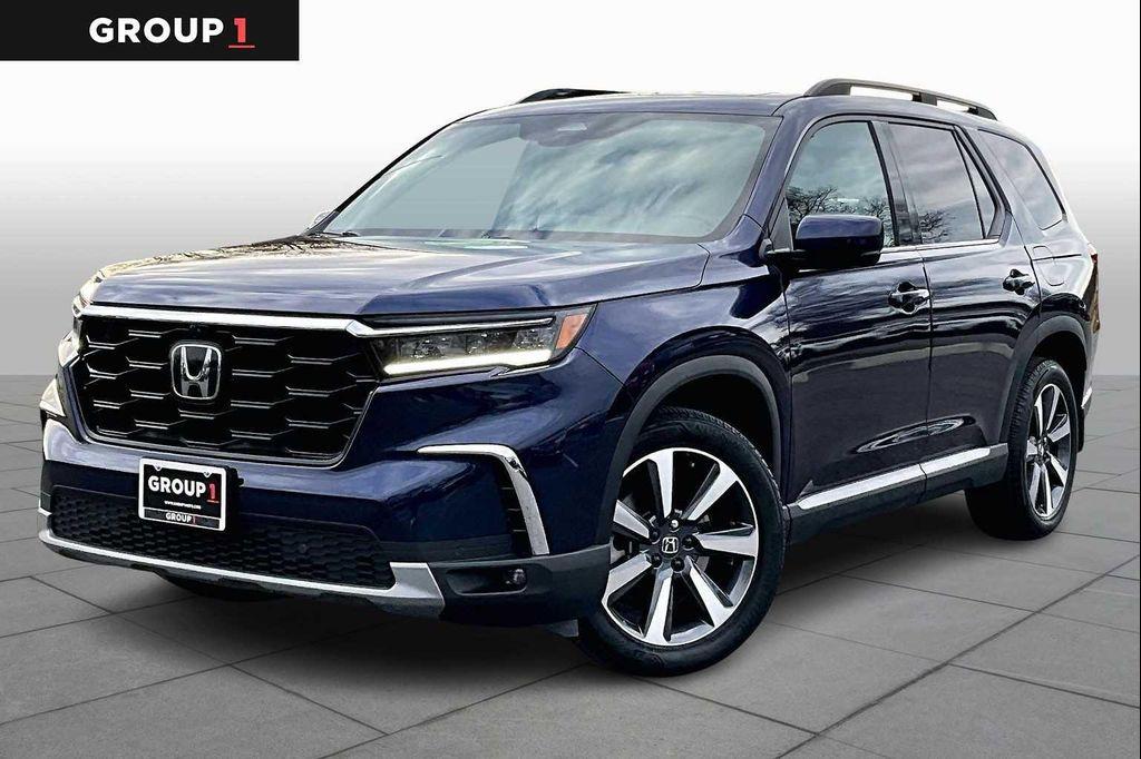 used 2023 Honda Pilot car, priced at $40,995