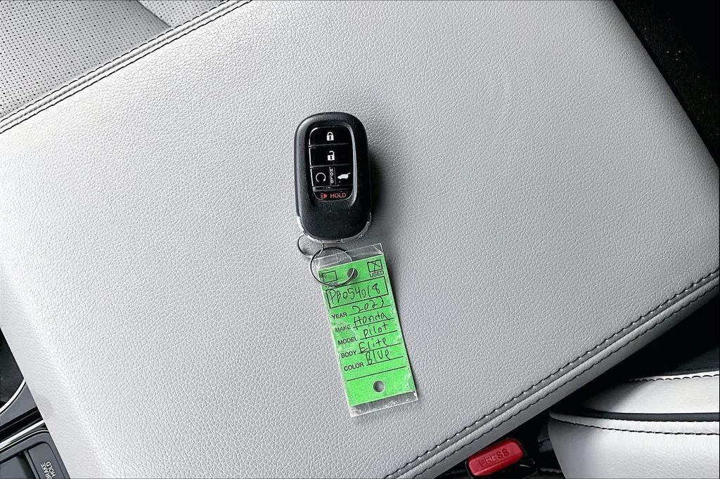 used 2023 Honda Pilot car, priced at $40,995