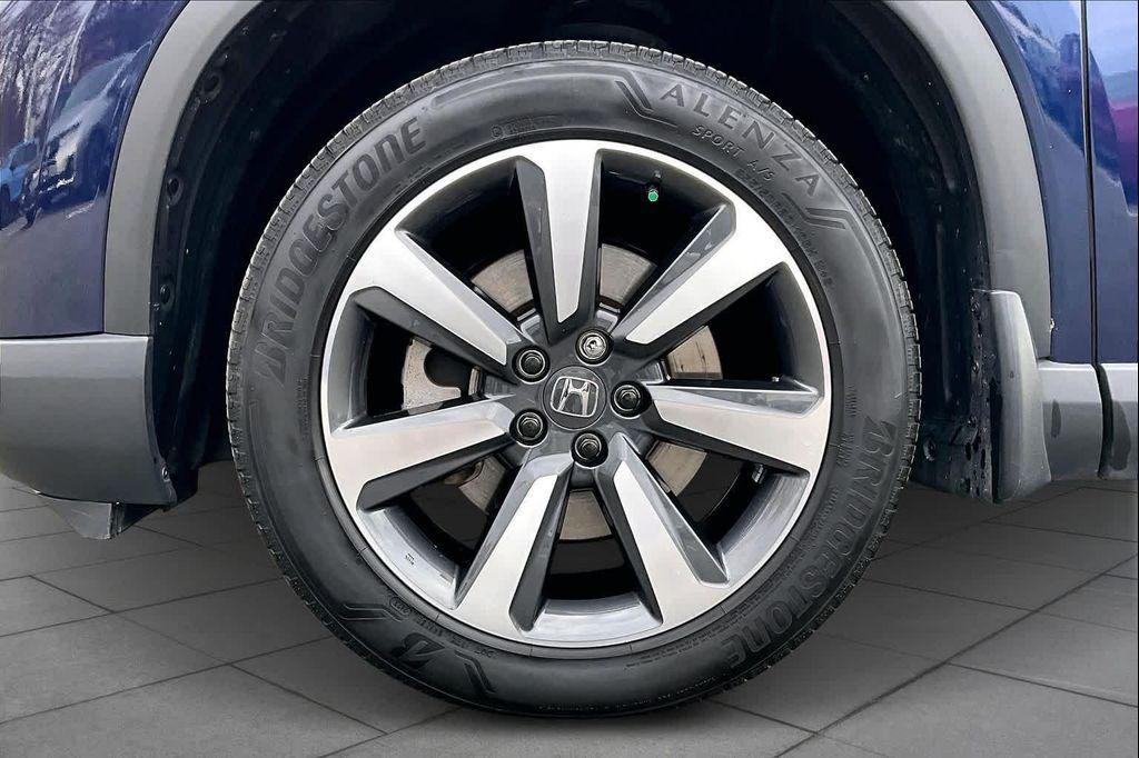 used 2023 Honda Pilot car, priced at $40,995