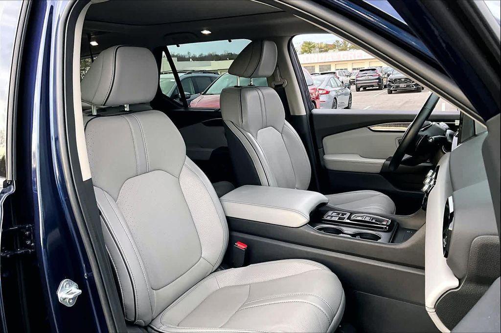 used 2023 Honda Pilot car, priced at $40,995