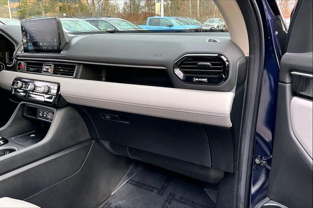 used 2023 Honda Pilot car, priced at $40,995