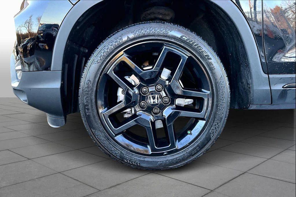 used 2024 Honda Passport car, priced at $38,500