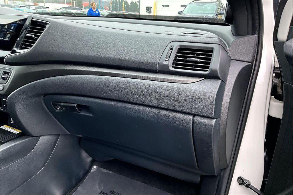 used 2023 Honda Passport car, priced at $32,170