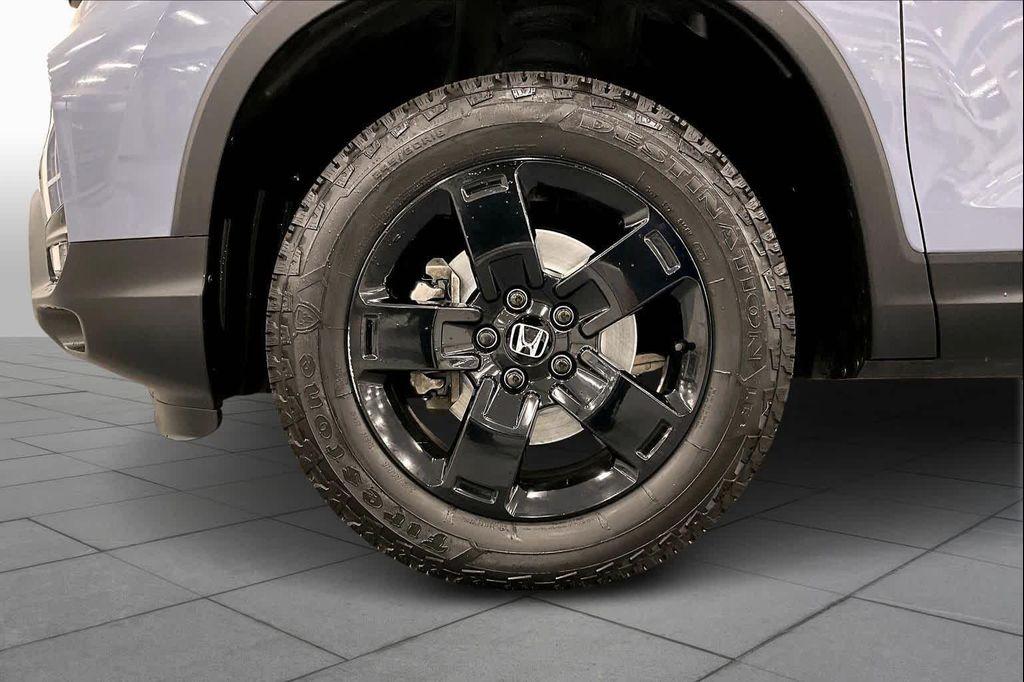 used 2024 Honda Ridgeline car, priced at $35,995