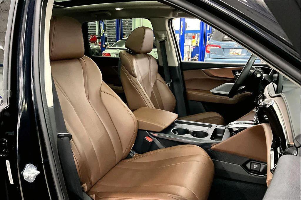 used 2025 Acura MDX car, priced at $48,995