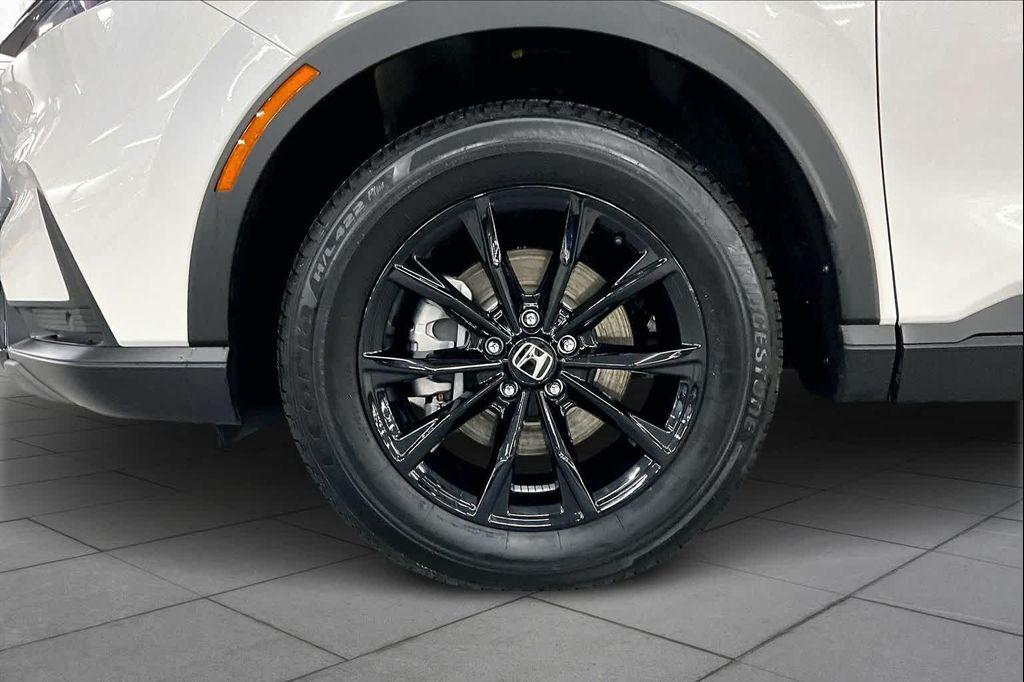 used 2025 Honda CR-V Hybrid car, priced at $36,364
