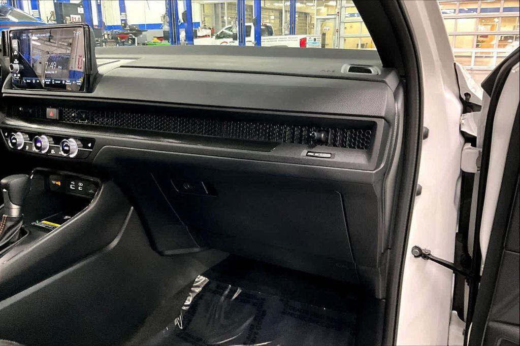 used 2025 Honda CR-V Hybrid car, priced at $36,364