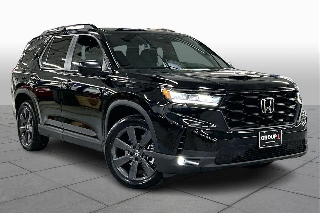 used 2025 Honda Pilot car, priced at $39,995