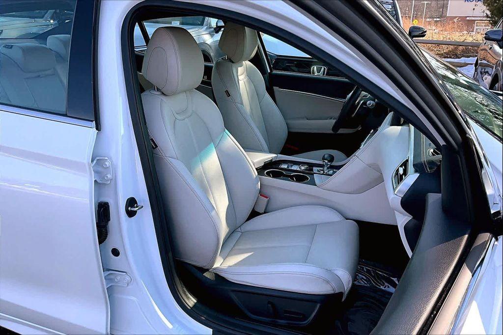 used 2025 Genesis G70 car, priced at $30,750