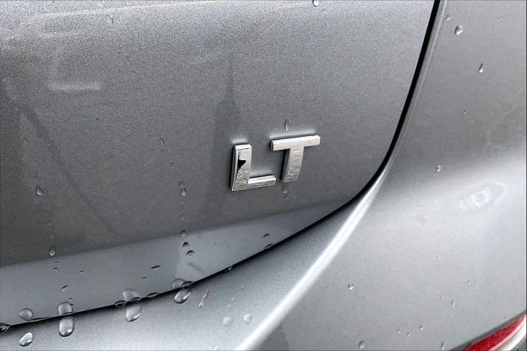 used 2024 Chevrolet Equinox car, priced at $19,515