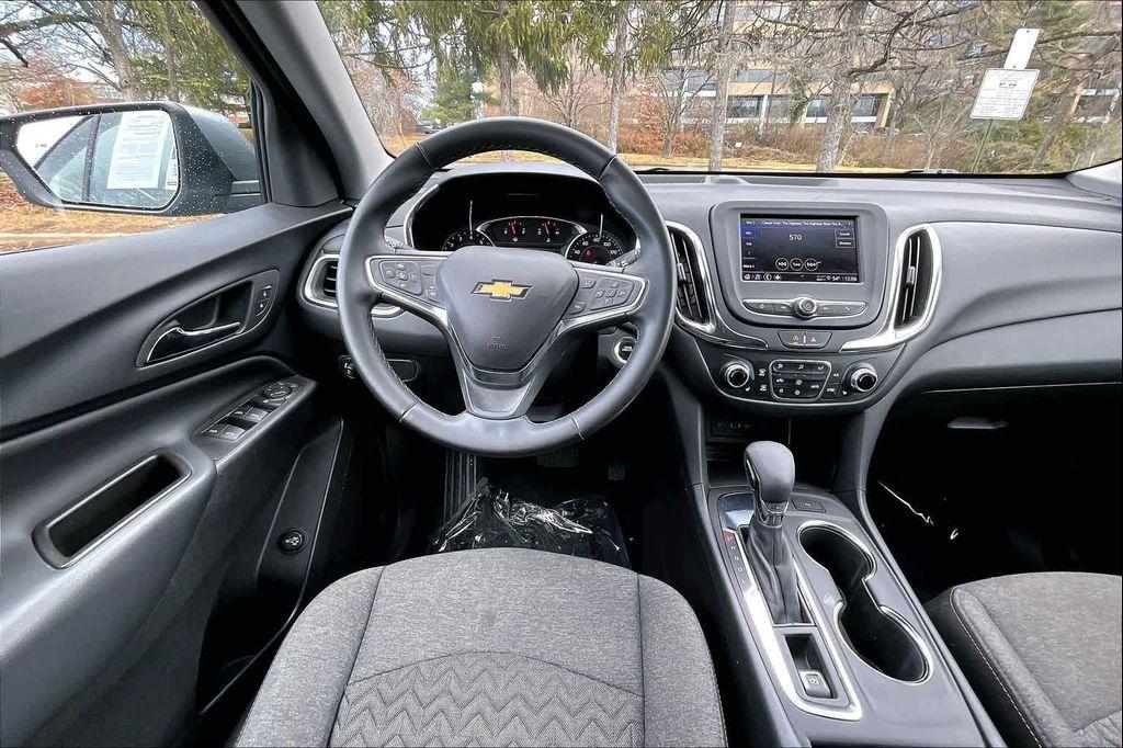 used 2024 Chevrolet Equinox car, priced at $19,515