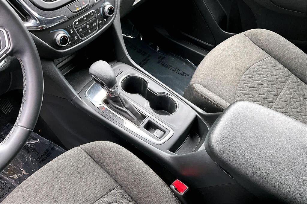 used 2024 Chevrolet Equinox car, priced at $19,515