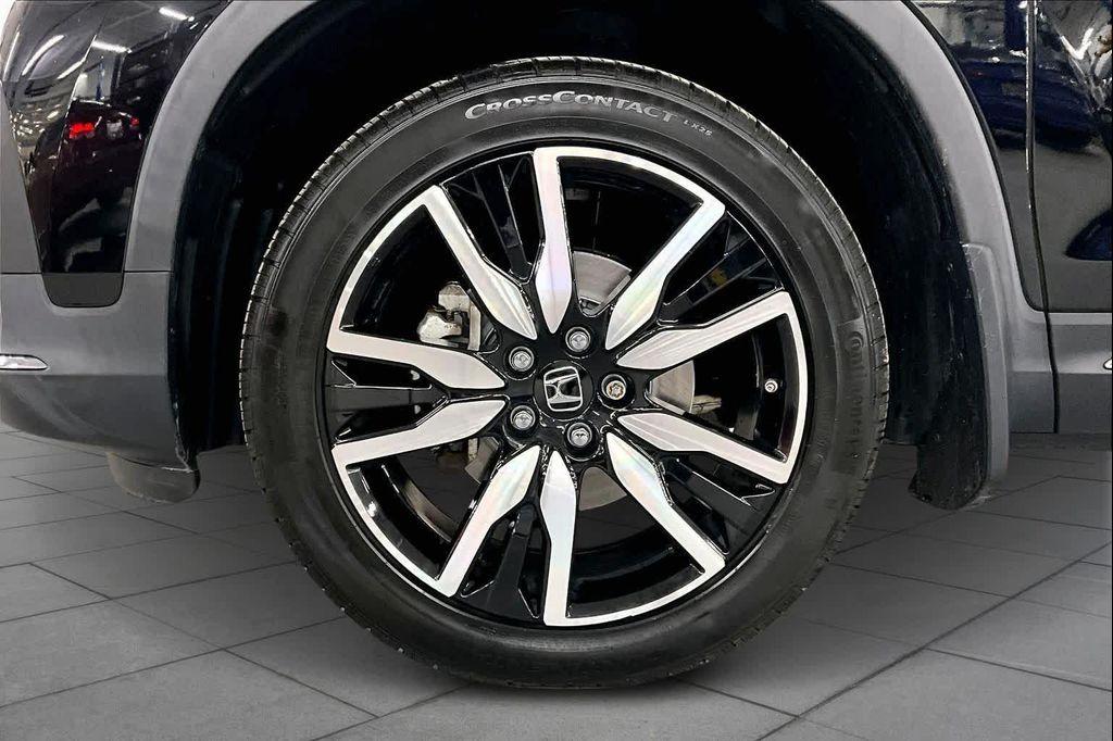 used 2021 Honda Pilot car, priced at $23,360