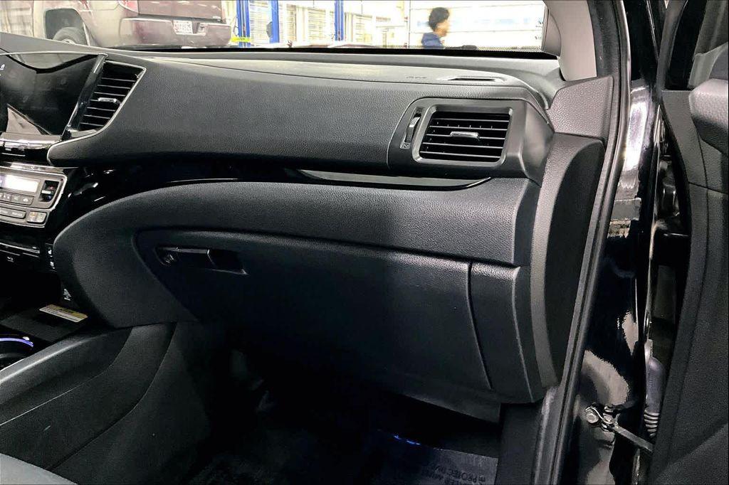 used 2021 Honda Pilot car, priced at $23,360