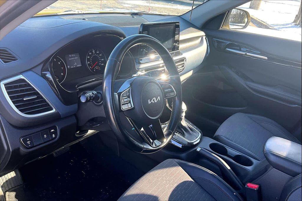 used 2023 Kia Seltos car, priced at $19,730