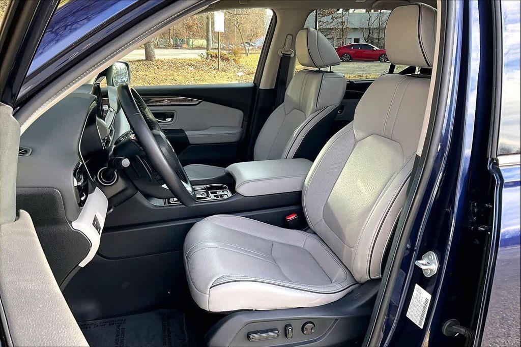 used 2024 Honda Pilot car, priced at $44,000