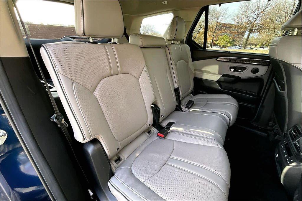 used 2024 Honda Pilot car, priced at $44,000