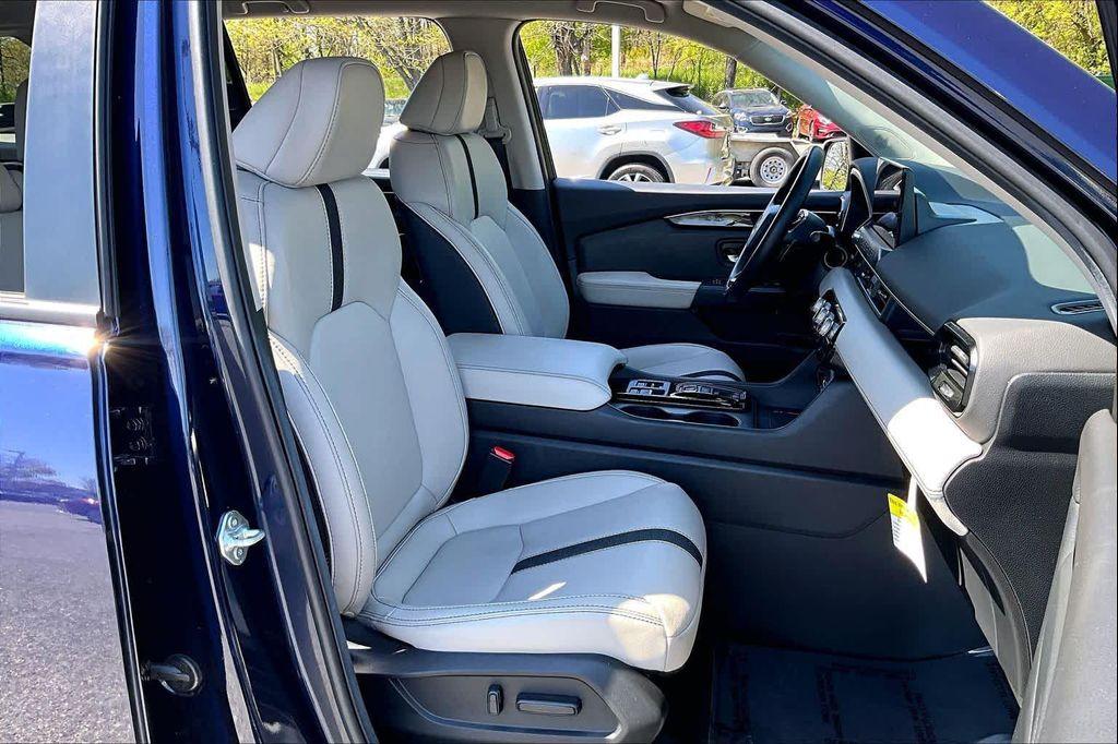 used 2026 Honda Passport car, priced at $42,939