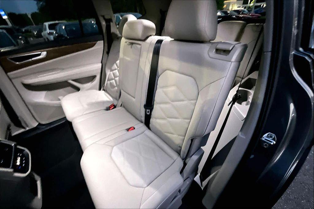 used 2025 Volkswagen Atlas car, priced at $33,822